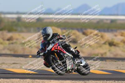 media/Nov-06-2023-Moto Forza (Mon) [[ce023d0744]]/3-Intermediate Group/Session 5 (Turn 4)/